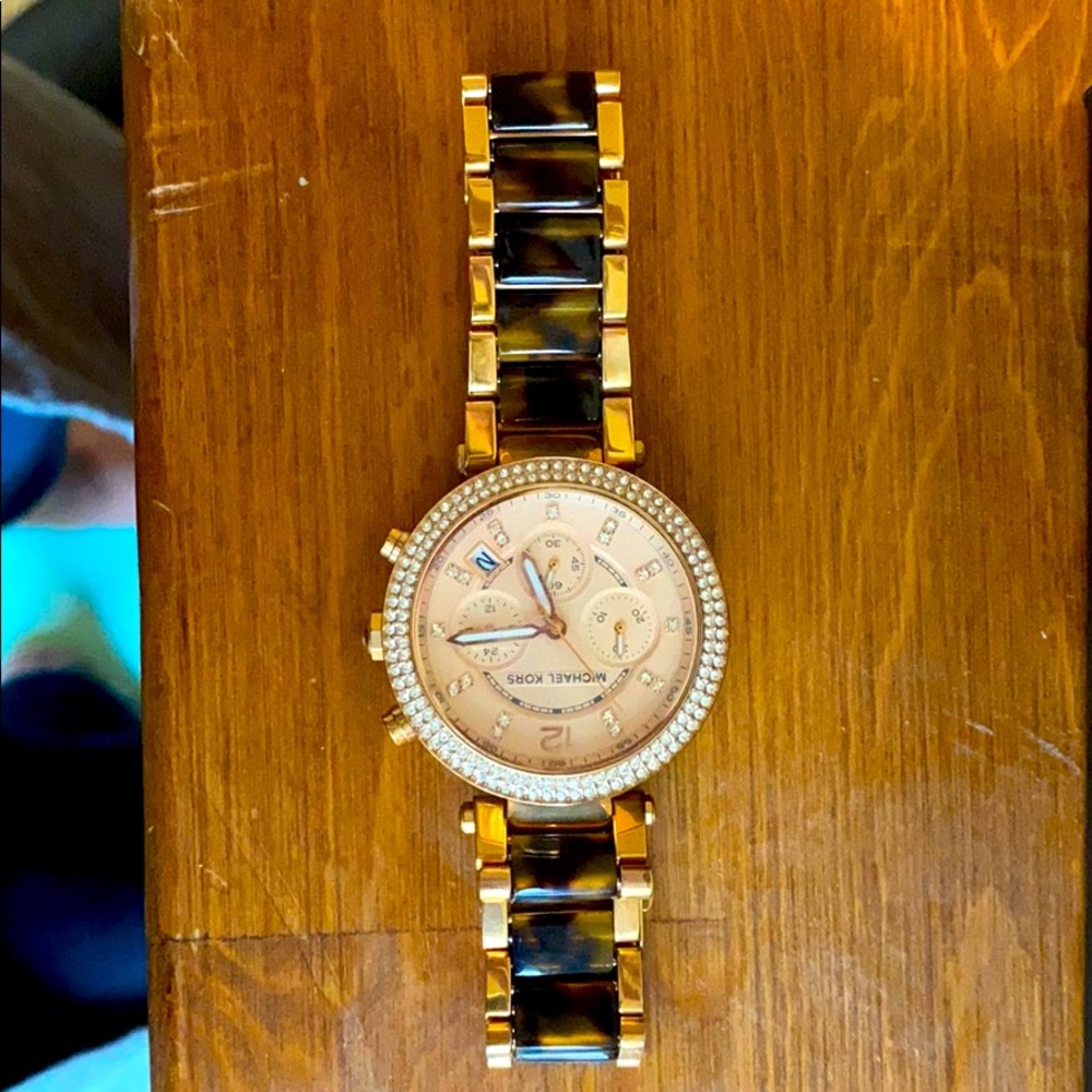 Michael Kors rose gold watch